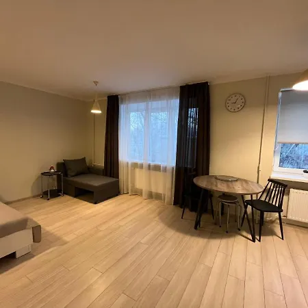 Beautiful Great Location Free Parking